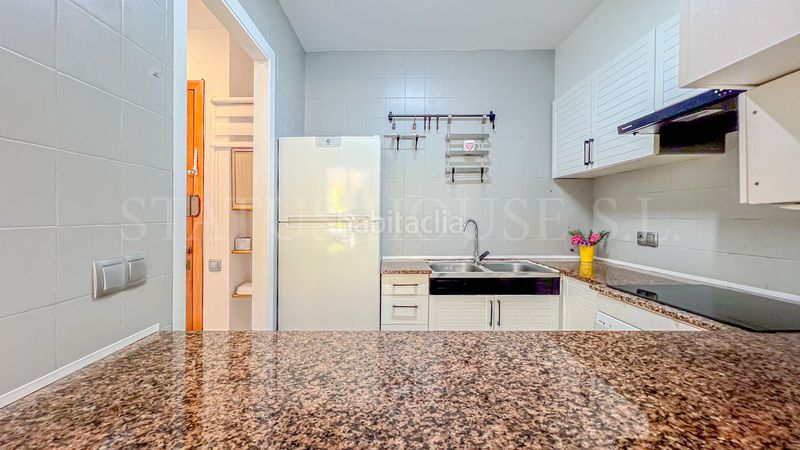 Foto d02d3caa-7e96-45a6-a92d-6c28f664ef72. Planta baixa amb calefacció piscina a Fenals Lloret de Mar