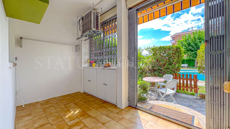 Foto fd14471e-1640-41b5-a848-bfc3704d3346. Planta baixa amb calefacció piscina a Fenals Lloret de Mar