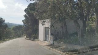 Residential Plot in Lloret Residencial - Montlloret. Si estas buscando un gran terreno , con algo pequeño ya hecho es