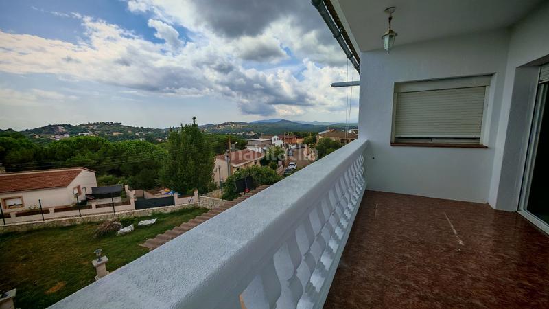 Foto f06417ab-6d29-45f0-9e16-621e3f97c14f. Casa  enorme, reformada completamente, en Aiguaviva Parc Vidreres