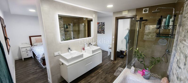 Foto 5bfd776a-4006-49c9-942b-a46f1f2ea4ca. Casa amb piscina a Roca Grossa Lloret de Mar
