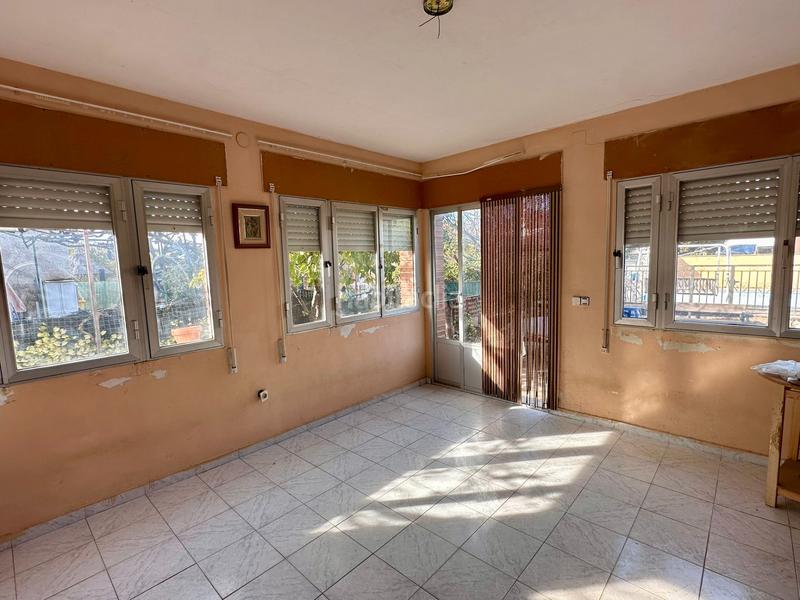 Foto 0a16a888-6e8f-4a2a-8d74-220195cf9e9d. Chalet with fireplace parking pool in La Paloma-Asfain Azuqueca de Henares