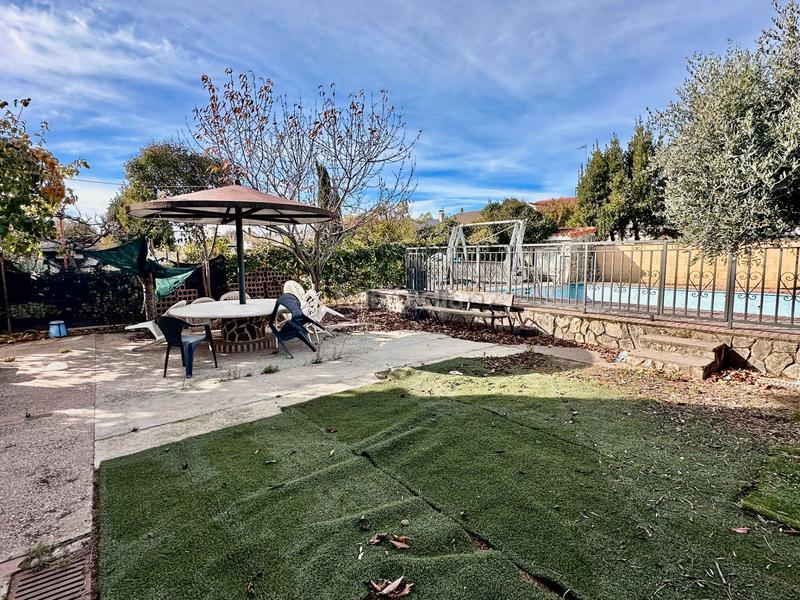 Foto 9dffb731-98a5-47db-ab10-23352d975ce7. Chalet with fireplace parking pool in La Paloma-Asfain Azuqueca de Henares