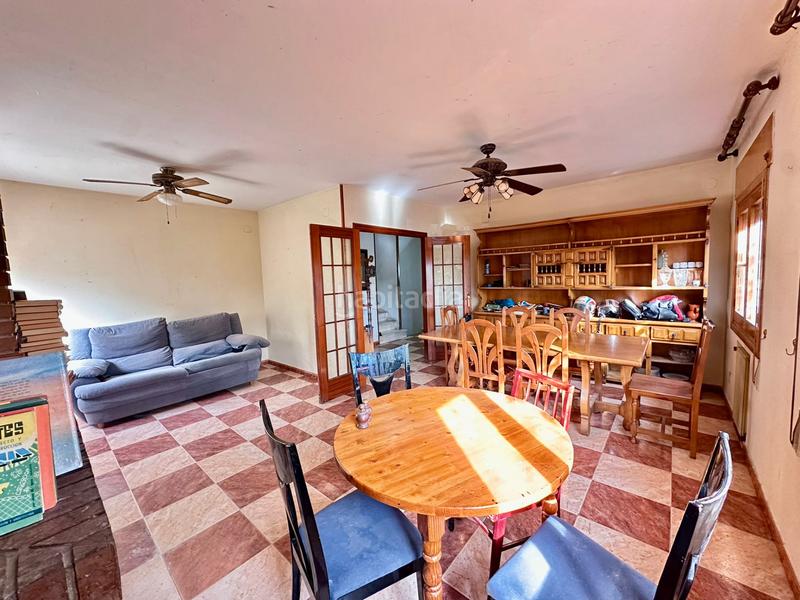 Foto db05df11-2c39-47ba-b3b2-41cb45914c42. Chalet with fireplace parking pool in La Paloma-Asfain Azuqueca de Henares