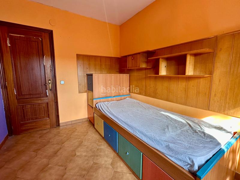 Foto fa685b64-e841-4c0a-ac90-696e1710821a. Chalet with fireplace parking pool in La Paloma-Asfain Azuqueca de Henares