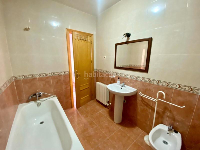 Foto f08f4ad9-08a4-4ee9-b5b5-f89b1fbdea2c. Alquiler casa pareada en Villanueva de la Torre