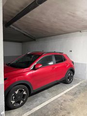Aparcament cotxe a Carretera Alovera