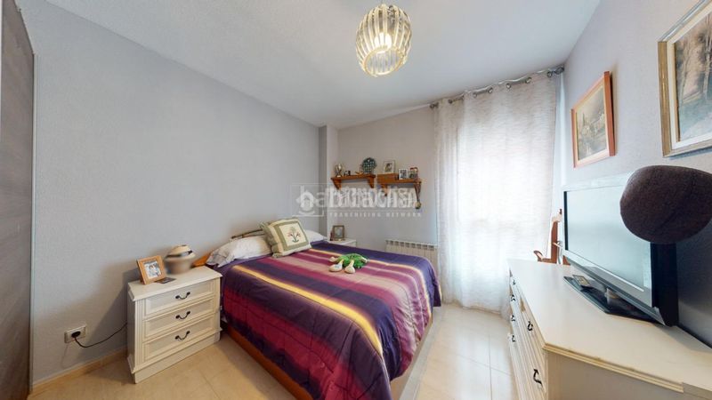 Foto afda0f48-cea0-41bb-8378-c017dc1d6c94. Pis amb calefacció aparcament a El Vallejo Azuqueca de Henares