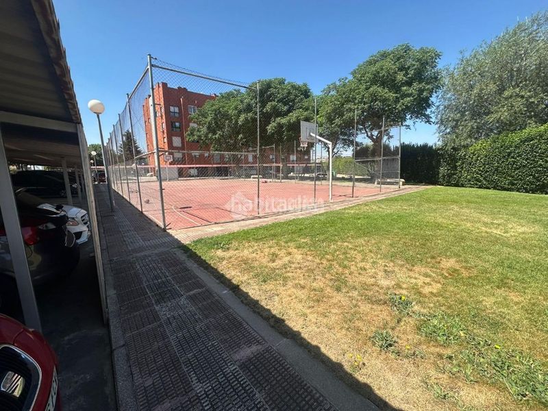 Foto bfa49802-5d9a-4448-8c41-d7e826295794. Pis amb calefacció aparcament a Centro - Barrio las Doscientas Azuqueca de Henares