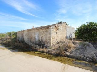 Mas à San Miguel de Salinas. Se vende finca de 6.000 m2 situada en el término municipal de sa