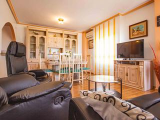 Appartement à Montesinos (Los). Vivienda con 2 apartamentos comunicados, plaza de garaje y trast