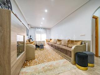 Appartement à Calle juan carbajo santos 3-b. Apartamento en primera planta con plaza de garaje a la venta en