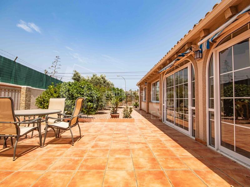 Foto e4e1f657-eb39-479b-9db9-37156aea9406. Casa a calle boticcelli 2 a Zona Carrefour - Urbanizaciones Torrevieja