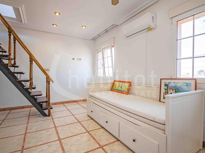 Foto f59dc8a8-722c-42cd-b59a-4cad0b997fea. Casa a calle boticcelli 2 a Zona Carrefour - Urbanizaciones Torrevieja