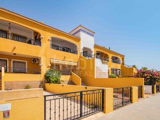 Lloguer Apartament  Calle taray 5. Apartamento en primera planta, con terraza, solárium privado y p