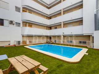 Lloguer Apartament  N/a. Apartamento en primera planta con piscina comunitaria en alquile