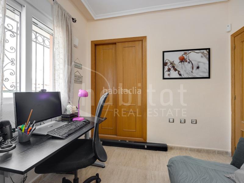 Foto 019a1d90-4cc6-4df1-917b-37fb0056a7ea. Casa in calle chumbera 93 in Montesinos (Los)