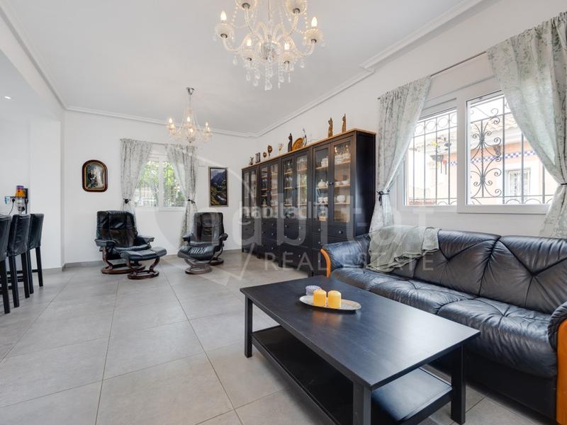 Foto 8434a24c-d6bd-4765-afdf-2db045d9155d. Casa in calle chumbera 93 in Montesinos (Los)