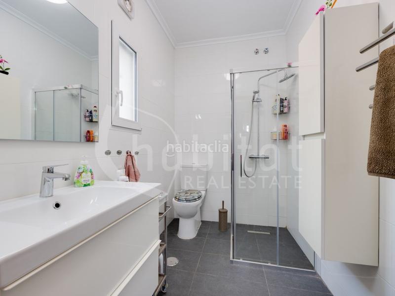 Foto 8e5975f6-5d0d-4925-bf13-564b2484ac6f. Casa in calle chumbera 93 in Montesinos (Los)