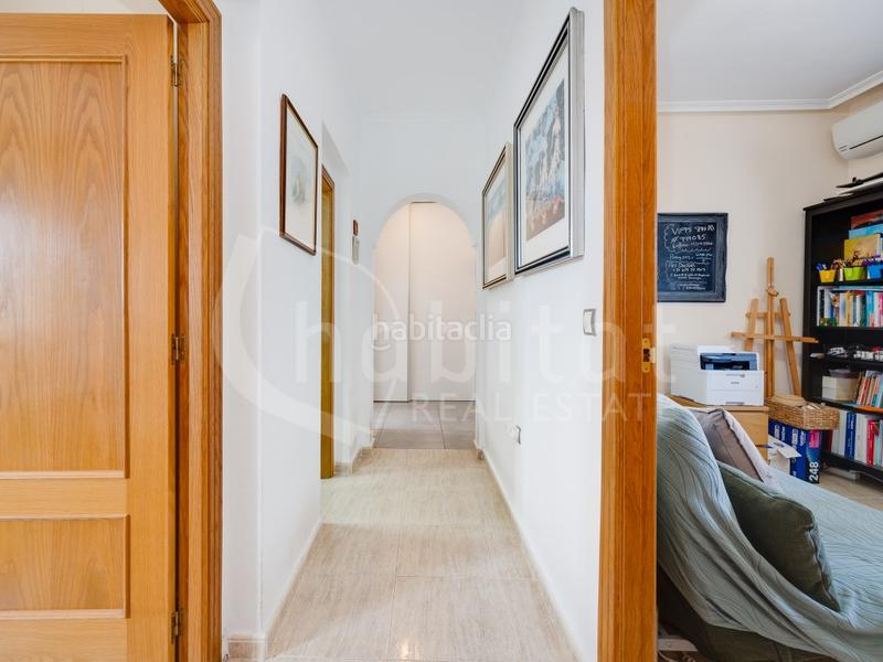 Foto a990c4f2-4fb2-40ee-a45f-d66047f3943b. Casa in calle chumbera 93 in Montesinos (Los)