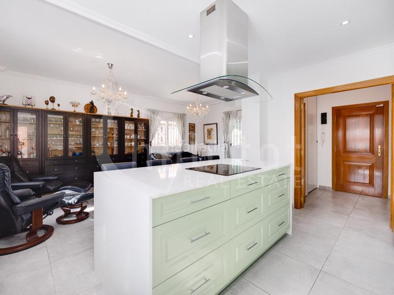 Foto df242f22-c3ee-4d5d-bf6a-3d578127d3ed. Casa in calle chumbera 93 in Montesinos (Los)