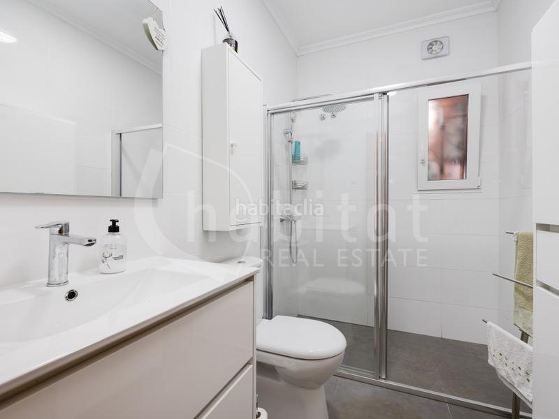 Foto fdba7617-80ed-45fc-80a1-3d7697c69682. Casa in calle chumbera 93 in Montesinos (Los)