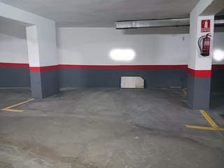Aparcament cotxe en La Espinilla-Parque Blanco. Plaza de garaje en venta