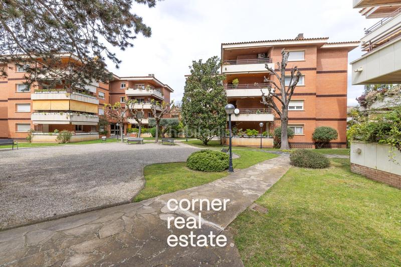 Foto 261b0036-baae-45ea-b703-80f7b0176cbb. Planta baja magnífico bajo con terraza en Eixample en Sant Cugat del Vallès