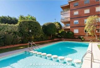 Planta baixa a Eixample. Magnífico bajo con terraza en eixample de sant cugat del vallès