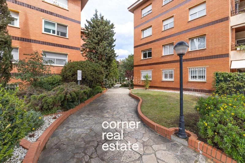 Foto db0f645d-2f25-4ed8-91af-09965106ddd3. Planta baja magnífico bajo con terraza en Eixample en Sant Cugat del Vallès
