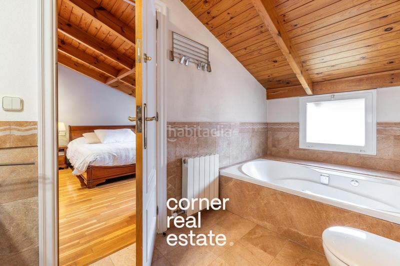 Foto 1eb475bb-eb2b-4e66-ae4f-52541438412b. Casa adosada increíble chalet adosado en parc central en Sant Cugat del Vallès