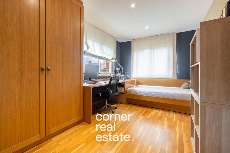 Foto b6f89624-5dfa-4476-8c7b-79f7fa7cfb07. Casa adosada increíble chalet adosado en parc central en Sant Cugat del Vallès