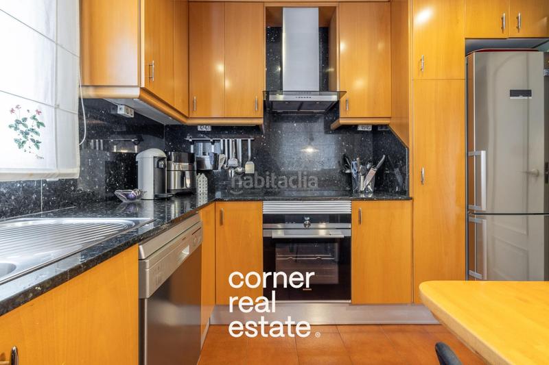 Foto d3b101b5-9b9f-494a-9b7f-a5b06f93b6b6. Casa adosada increíble chalet adosado en parc central en Sant Cugat del Vallès