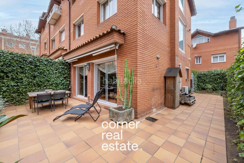 Foto db2db8c7-e608-489b-8685-3e2154eef9a9. Casa adosada increíble chalet adosado en parc central en Sant Cugat del Vallès
