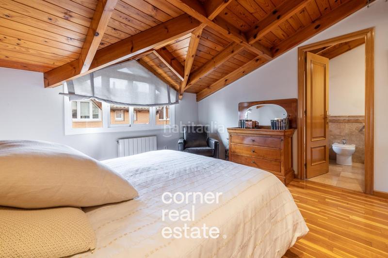 Foto f606ae07-d304-49ab-b045-8108a1c6ab6c. Casa adosada increíble chalet adosado en parc central en Sant Cugat del Vallès