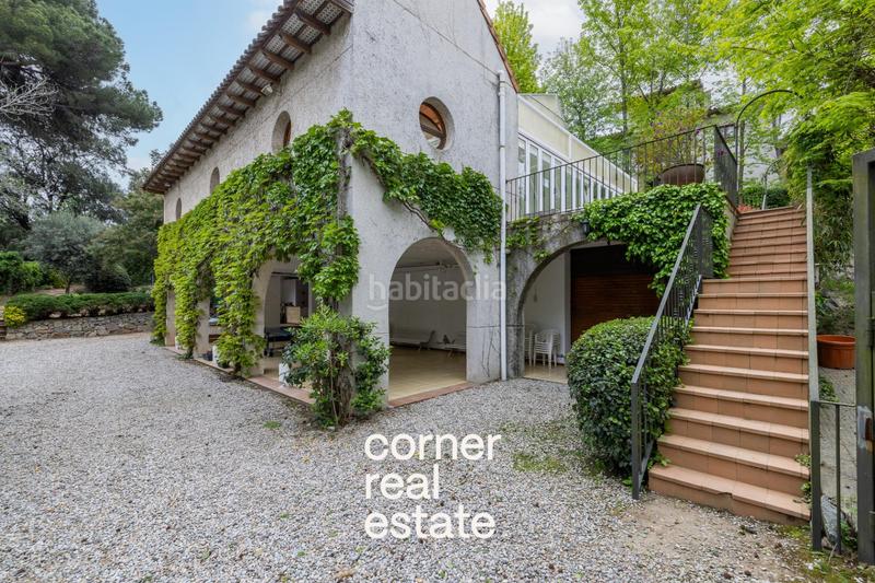 Foto f8a73b69-f537-45e9-917d-b4e9cc457778. Casa tu refugio en Valldoreix naturaleza, calma y hogar en Sant Cugat del Vallès