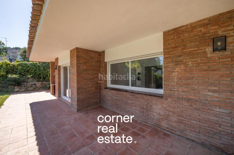 Foto b8f2ee6d-65ad-47f9-b4ec-aeee4ea0b750. Maison avec chauffage parking piscine dans Bellaterra