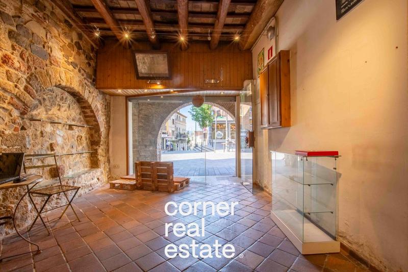 Foto 3e33b49a-fbe8-40f5-b428-94322f6d0609. Rent business premise in Centre - Estació Sant Cugat del Vallès