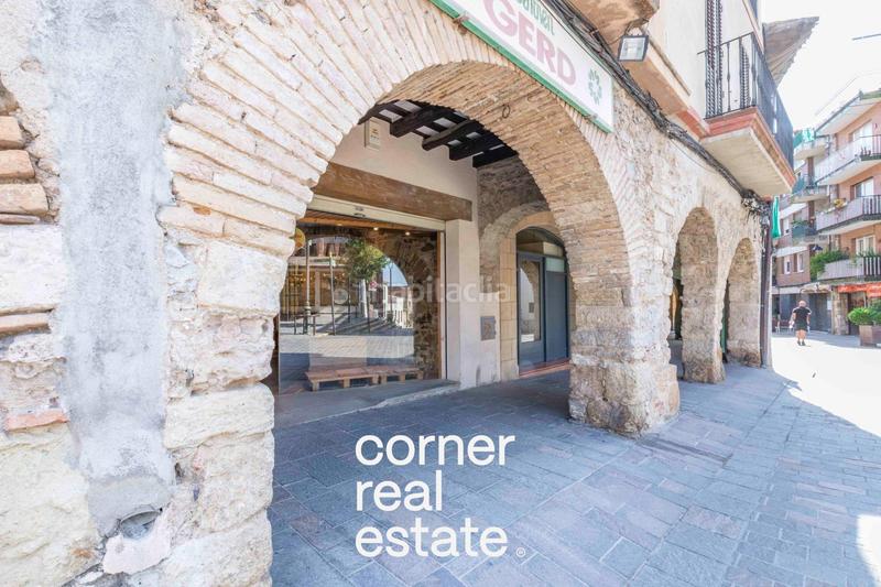 Foto 77f9f56a-1a9e-4e6c-b933-6b8429be5754. Rent business premise in Centre - Estació Sant Cugat del Vallès