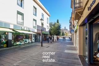 Local commercial  Carrer de valldoreix. Magnifico local en pleno centro
