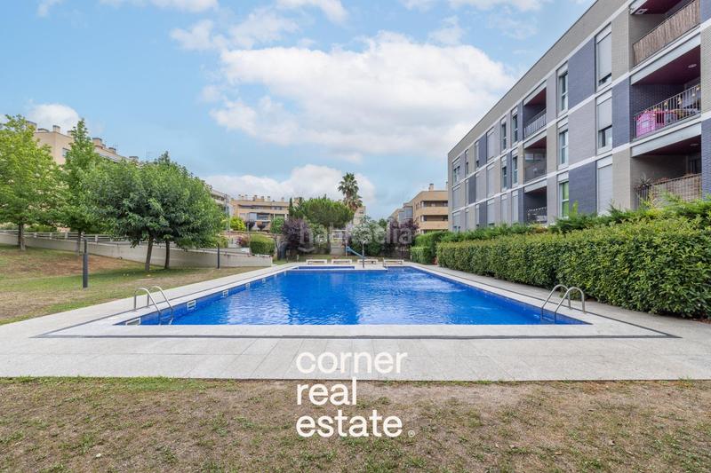 Foto 30c69d06-494b-4290-af35-f3a9debc4420. Planta baja  con gran terraza en Turó de Can Mates Sant Cugat del Vallès
