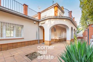Chalet  Carrer orense. Casa independiente en venta en mirasol