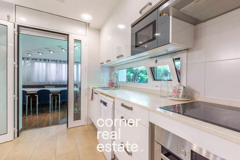 Foto fa417399-6b91-4c77-bec6-e287f9579e8a. Casa adossada amb calefacció aparcament a Sant Francesc Sant Cugat del Vallès