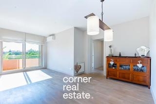 Appartement  Carrer maria manent. Tu nuevo hogar en coll favà  piso amplio y luminoso con zona com