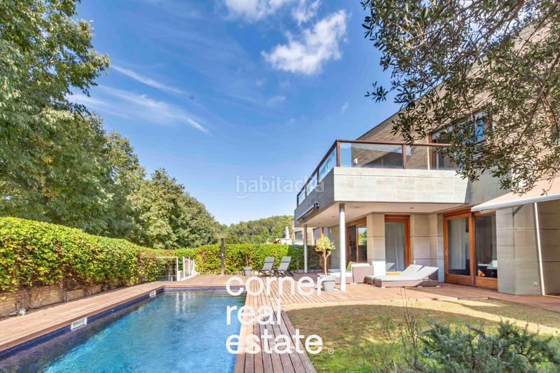 Foto 7788791f-6ca3-4a98-8fc3-ccb1955580a2. Maison avec chauffage parking piscine dans Golf-Can Trabal Sant Cugat del Vallès