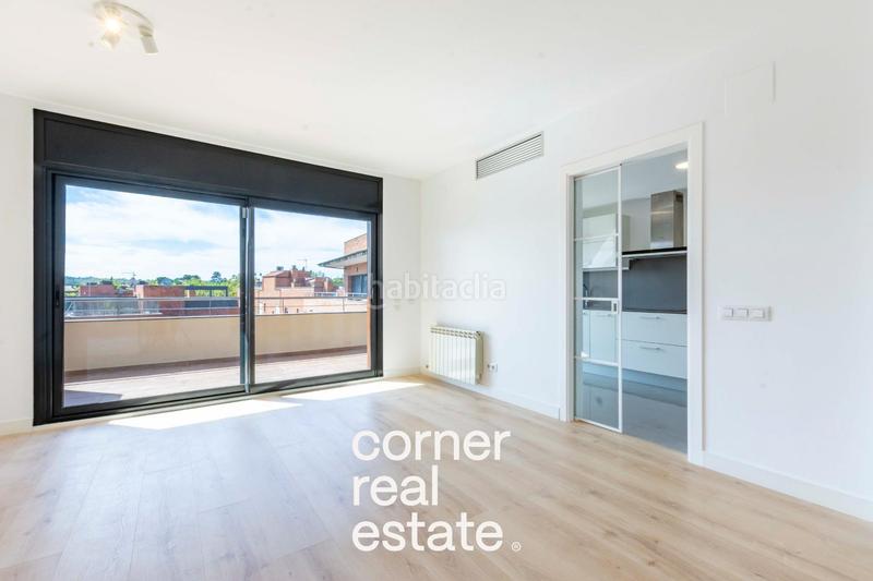 Foto 0fb1cdd7-57fc-40e0-8385-d3a8ee7378ea. Rent penthouse with heating parking pool in Parc Central Sant Cugat del Vallès