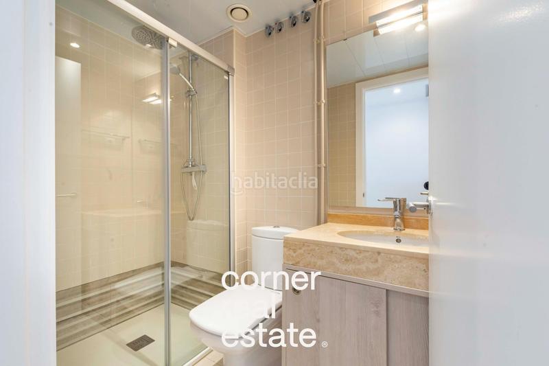 Foto 73702b97-b239-4d52-8ce4-f09b341c6612. Rent penthouse with heating parking pool in Parc Central Sant Cugat del Vallès