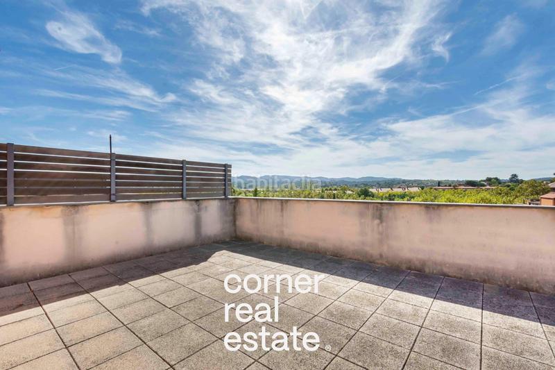 Foto 7fc65f28-c9b1-49b5-8208-3add2184d633. Rent penthouse with heating parking pool in Parc Central Sant Cugat del Vallès