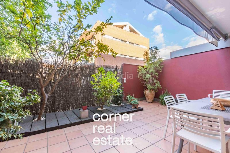 Foto 06c333e9-072d-410c-a36b-a49d107454c3. Planta baixa amb calefacció aparcament piscina a Sant Cugat del Vallès