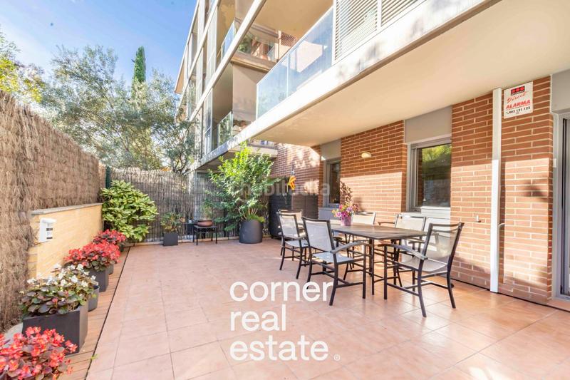 Foto 28a17b32-ba54-4fcd-b597-2842cd0b9884. Planta baixa amb calefacció aparcament piscina a Sant Cugat del Vallès